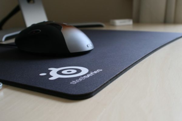 How to Clean a Mouse Pad